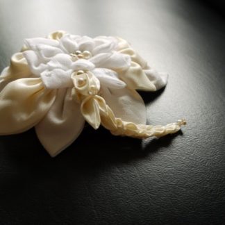Haarkamm Weißer Kopfschmuck Textil Blumen Braut