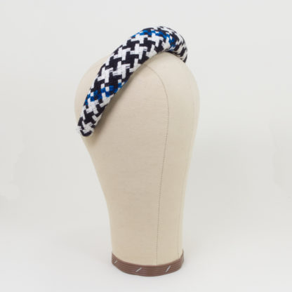 Padded headband in blue white black bouclé side view